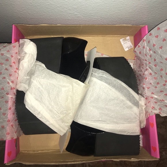 GOTHIC IRON FIST CREATURE OF THE NIGHT PLATFORMS 🔥 - Picture 11 of 12